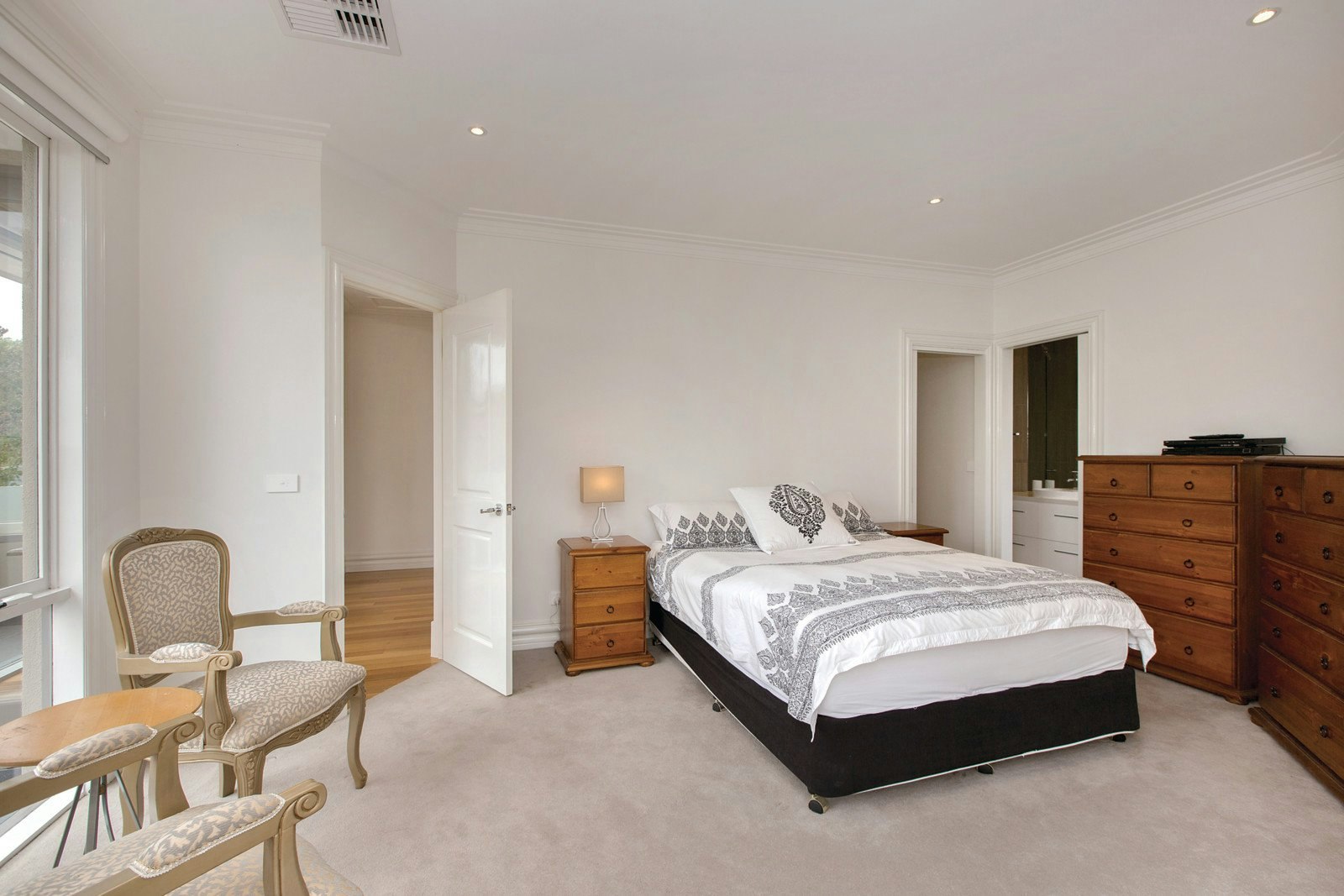 2/294 Belmore Road, Balwyn, VIC