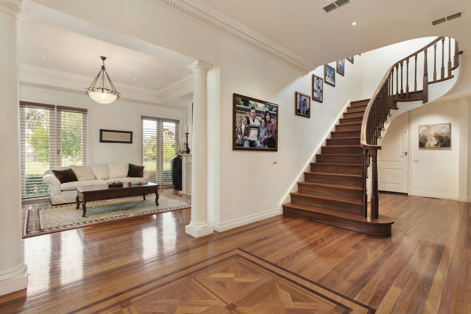 3 St James Mews, Brighton, VIC