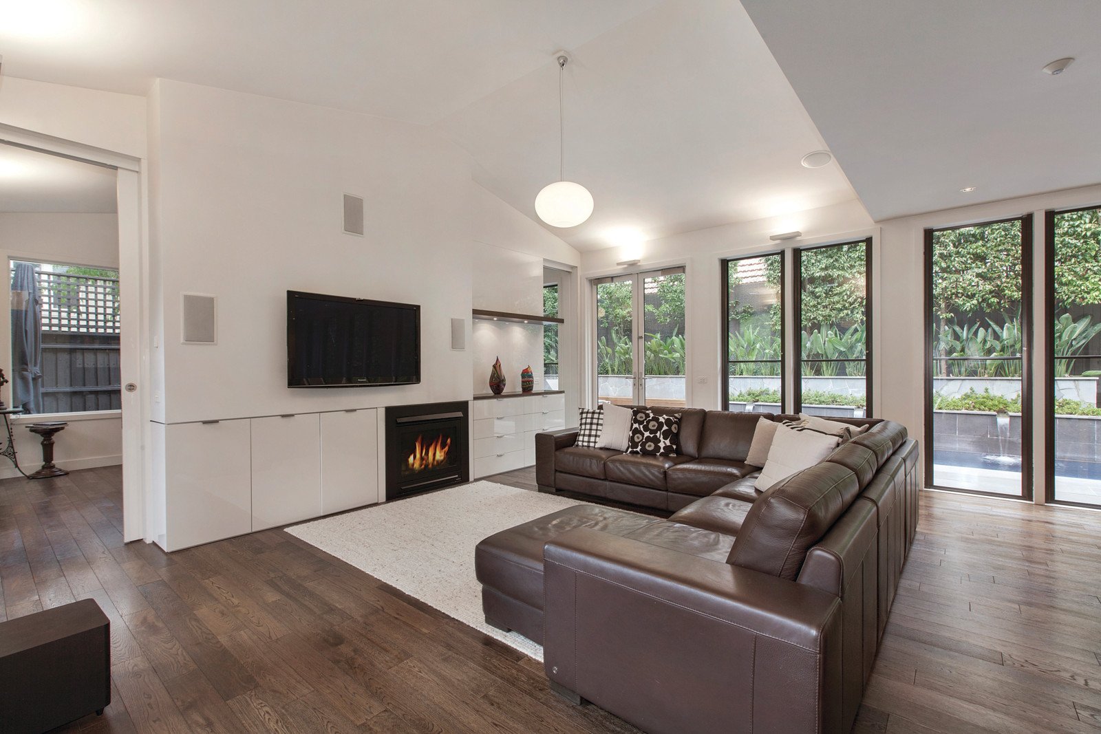 6 Mernda Road, Kooyong - Thumbnail 4