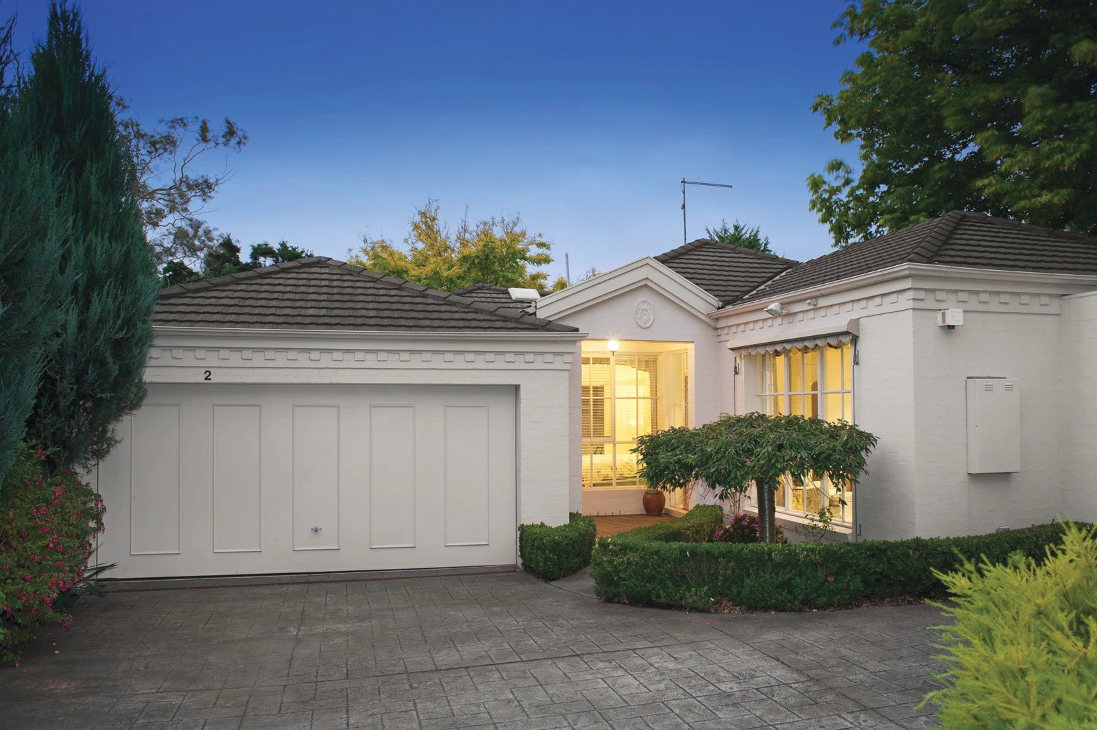 2/39 Allambee Avenue, Camberwell, VIC