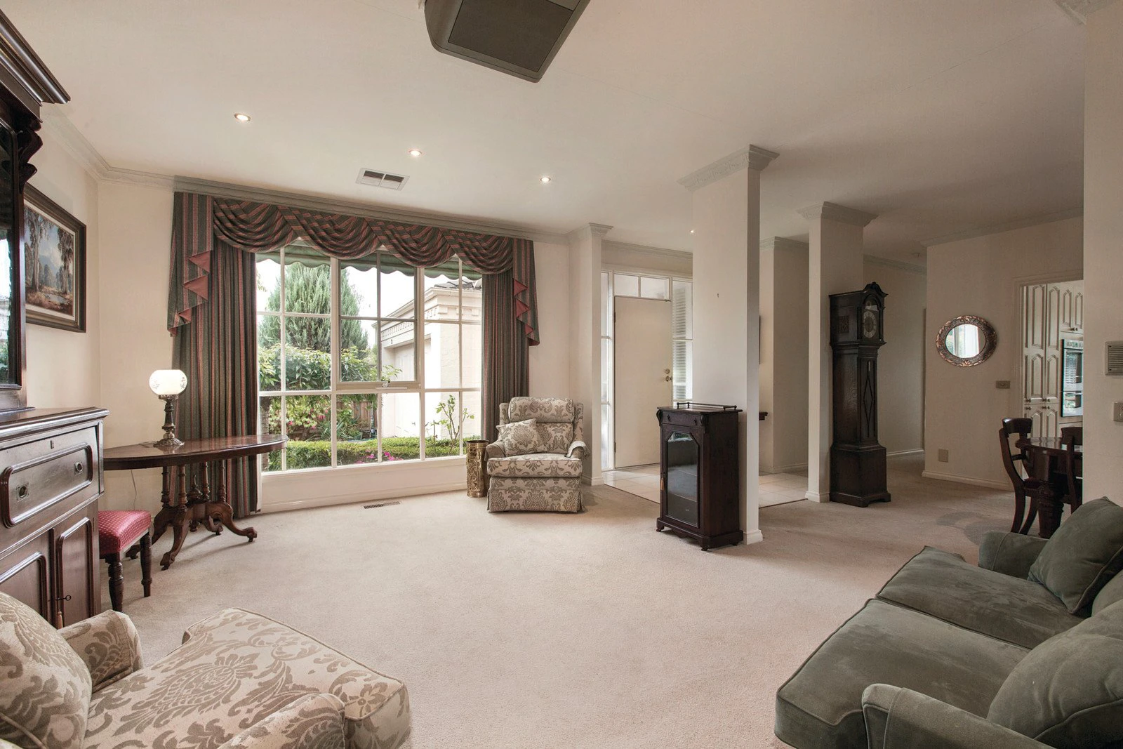 2/39 Allambee Avenue, Camberwell, VIC
