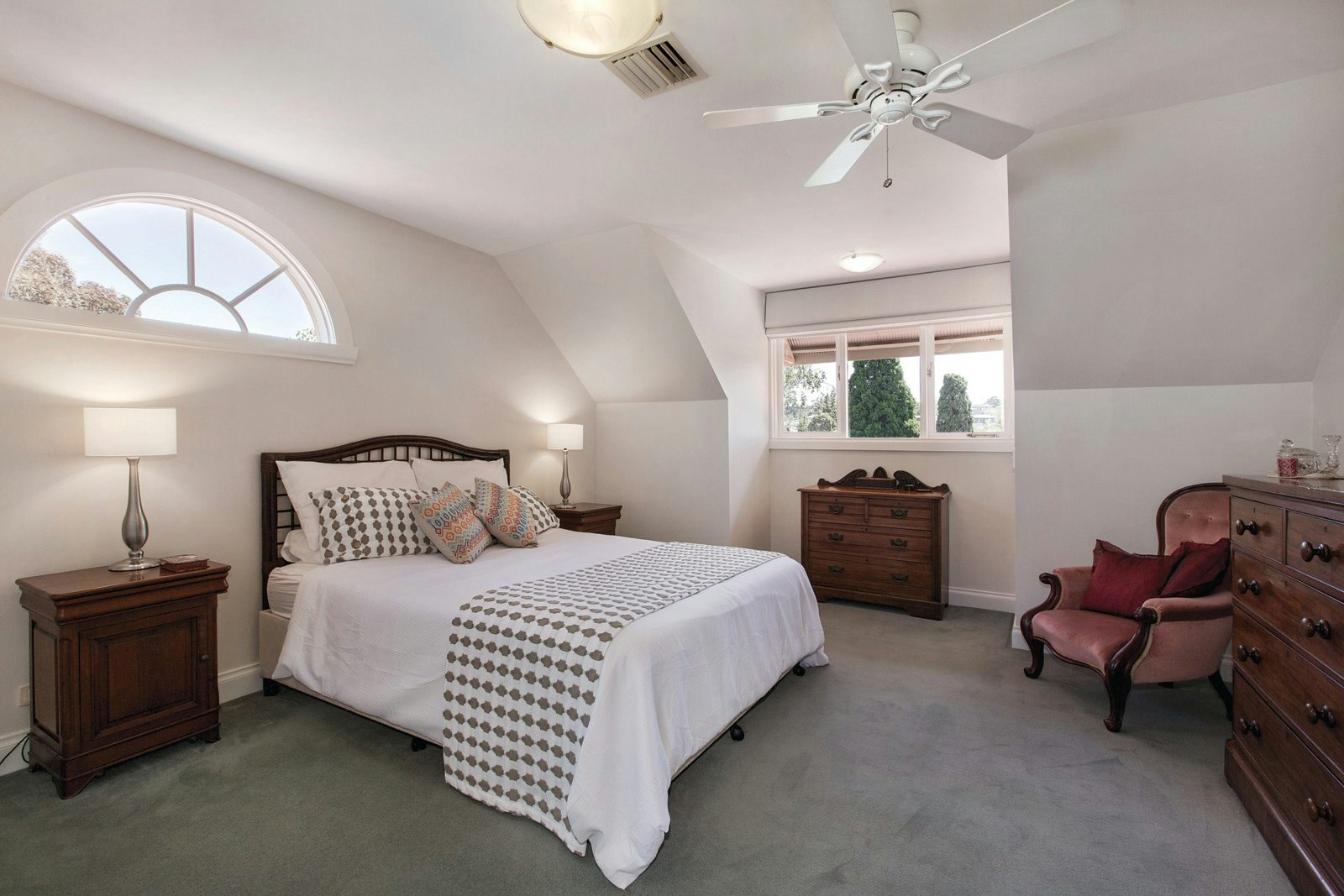 15 Wharton Street, Surrey Hills, VIC