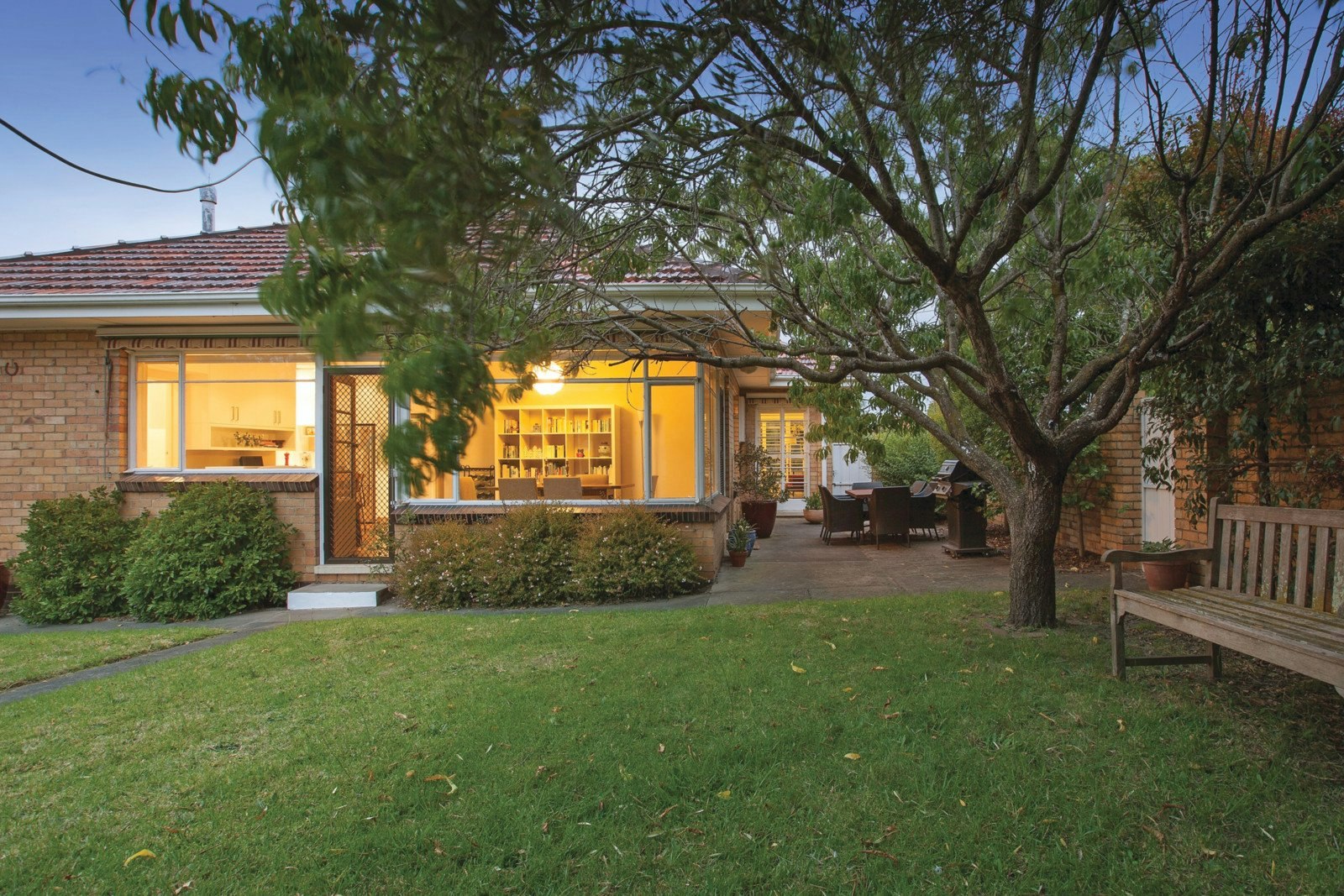 8 Vears Road, Ashburton, VIC