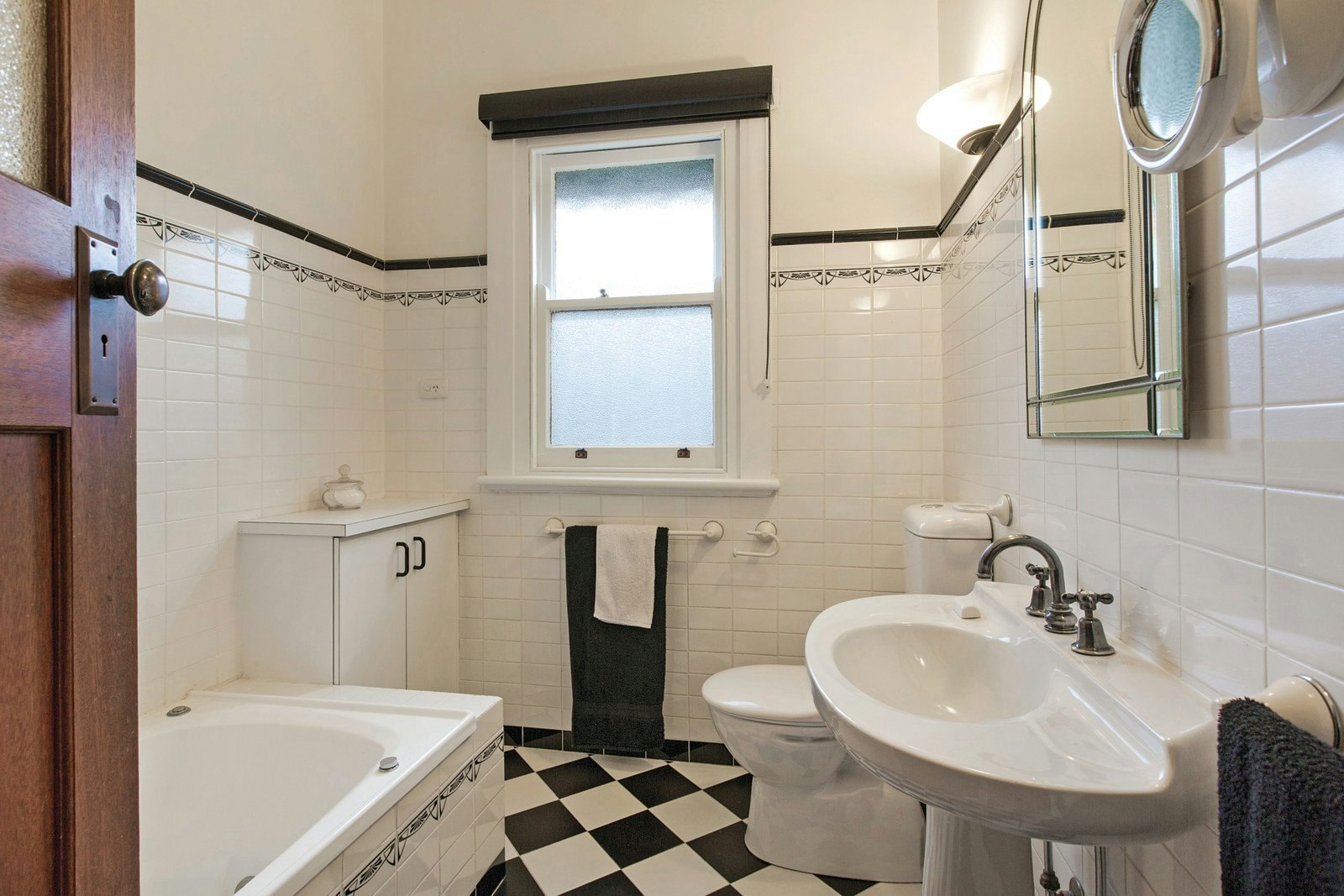 99 Argyle Road, Kew, VIC