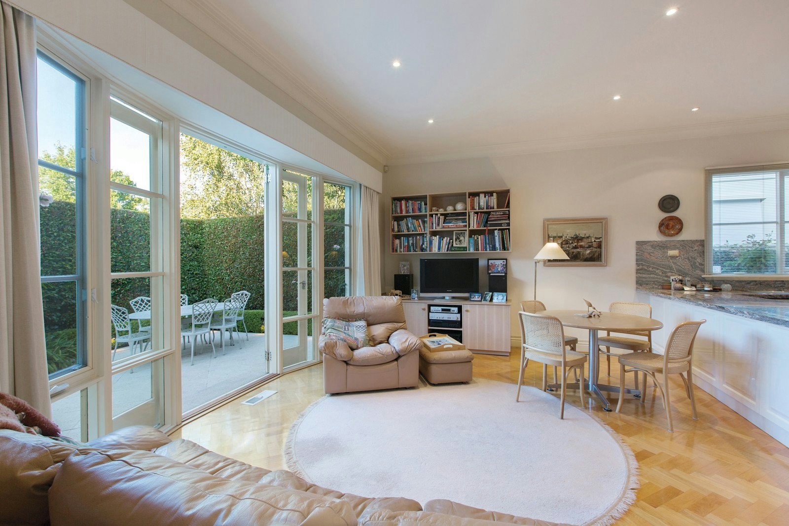 2/8 Knutsford Street, Balwyn, VIC