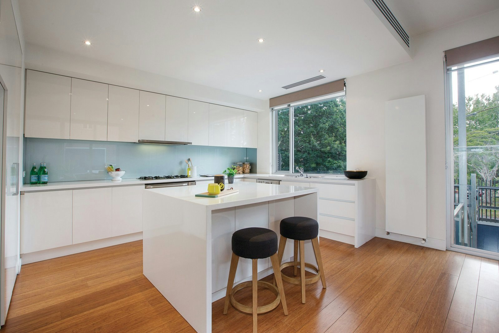 70 Rowell Avenue, Camberwell, VIC