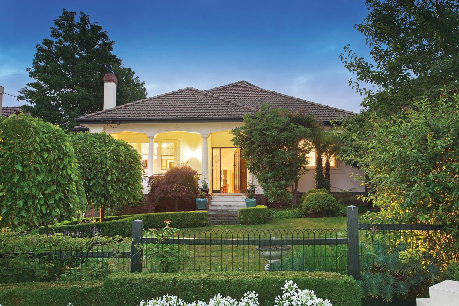 10 Lyric Grove, Camberwell, VIC