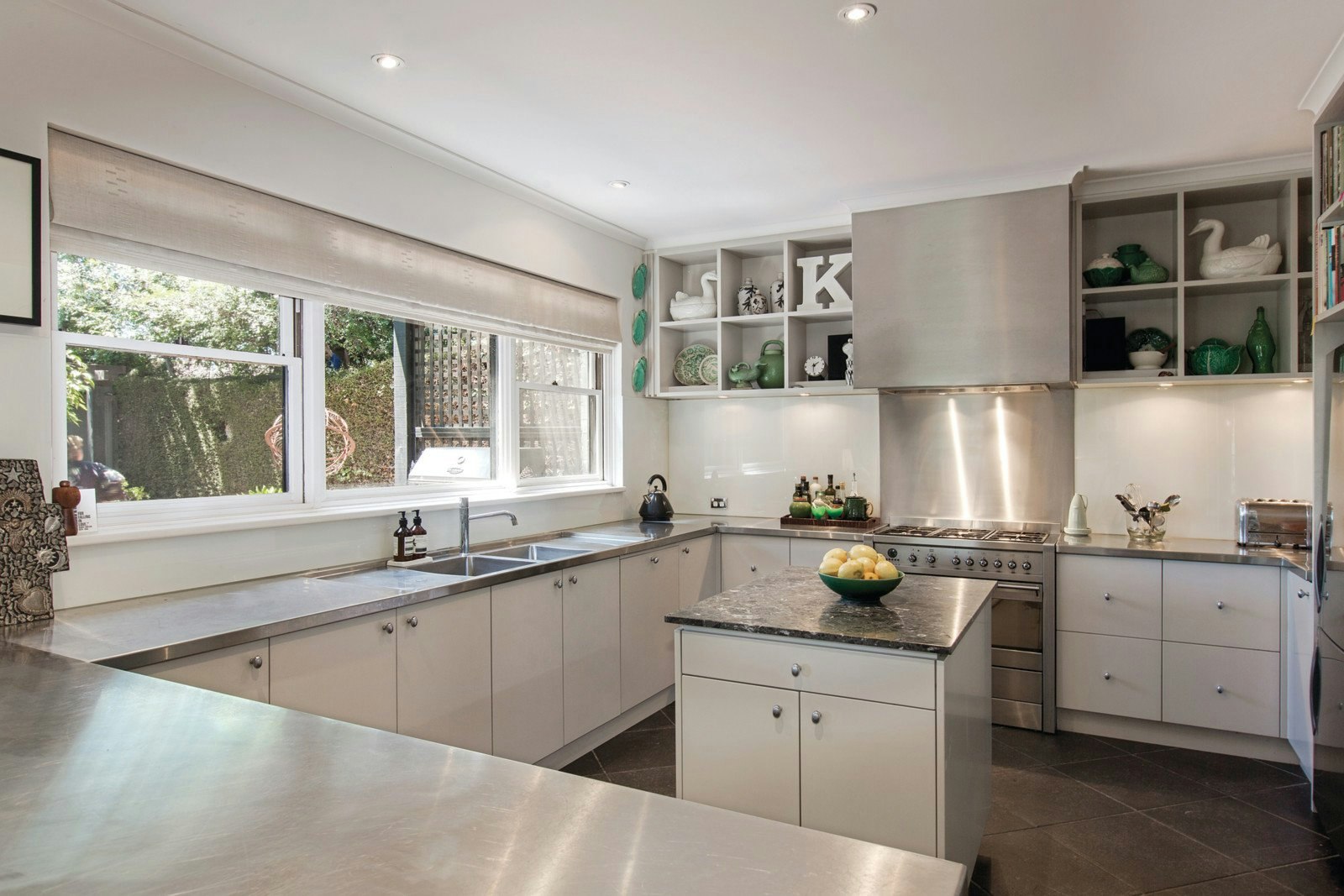 5 Pleasant Avenue, Kew, VIC