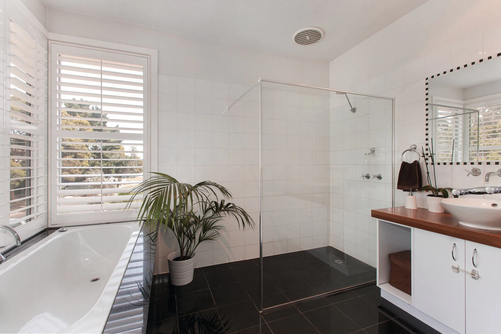 27 Barak Road, Port Melbourne, VIC