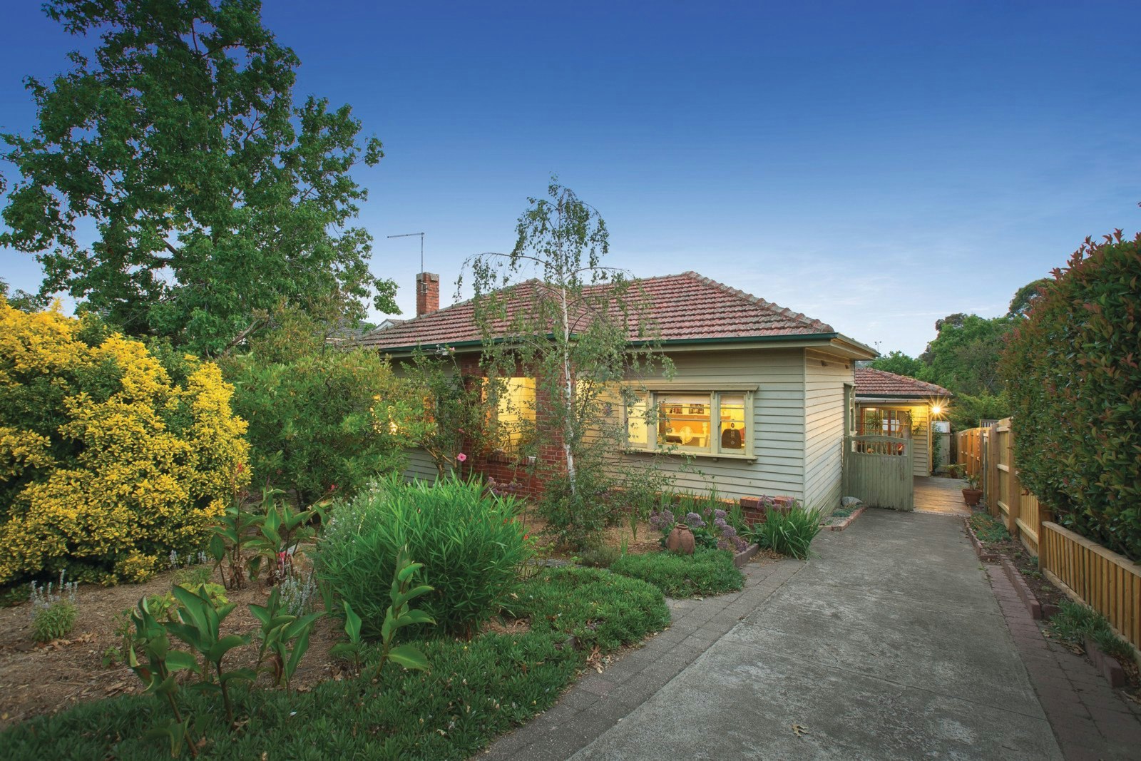 8 Cusdin Street, Glen Iris, VIC