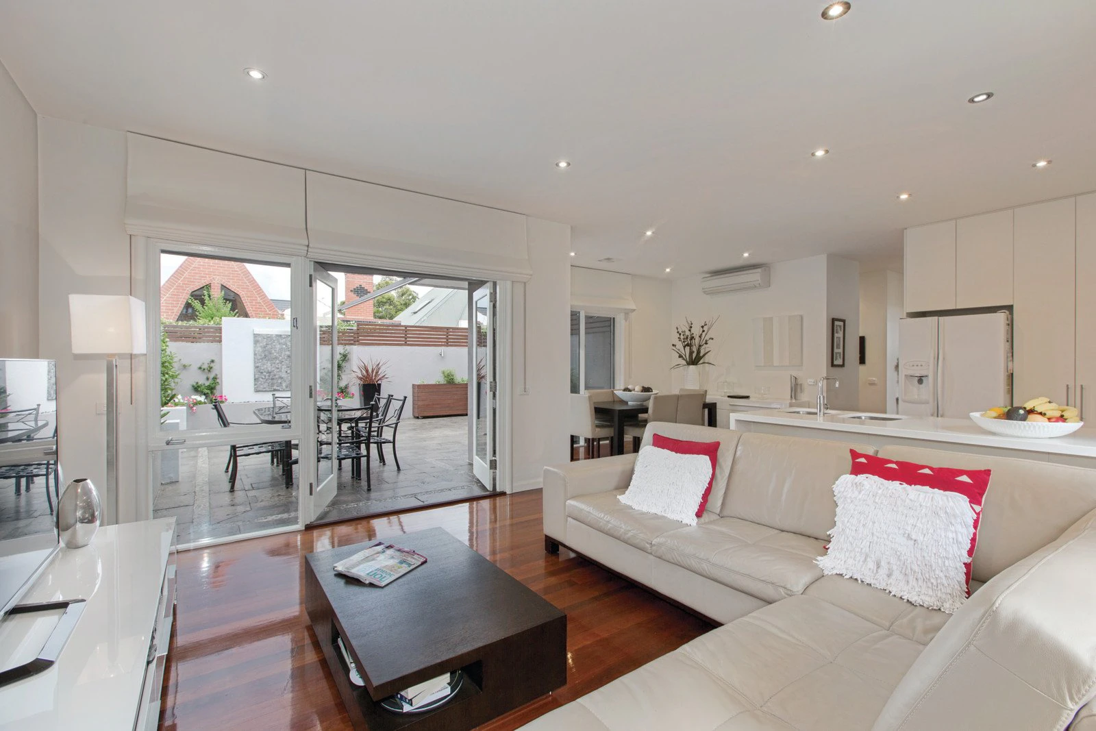 1/16 Rangeview Grove, Balwyn North, VIC