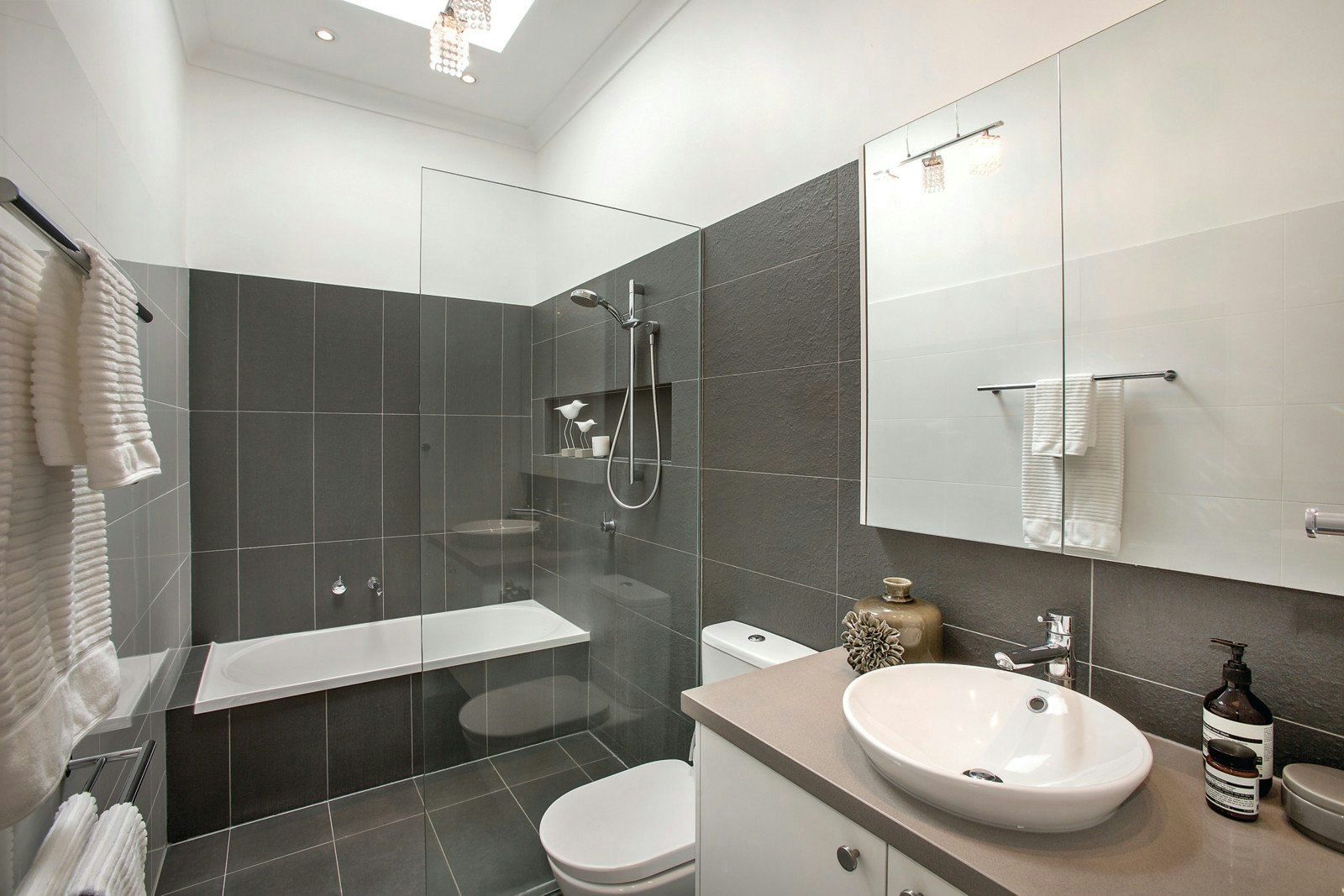 326 Esplanade East, Port Melbourne, VIC