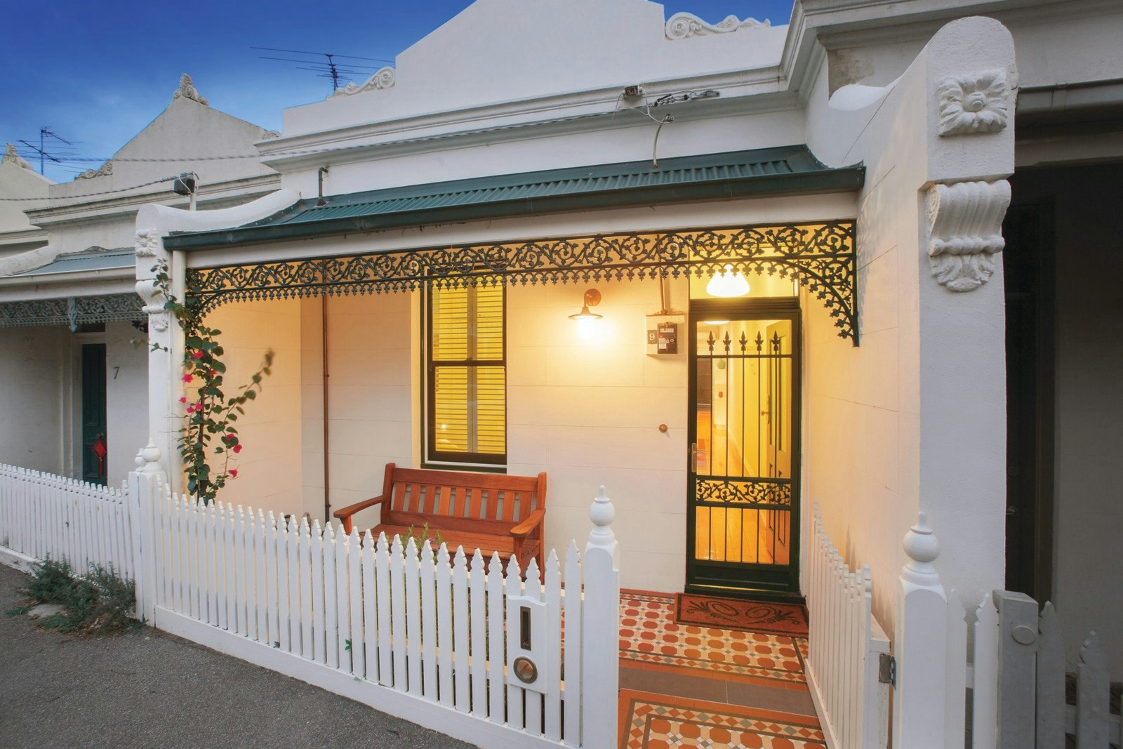 9 Herbert Place, Albert Park, VIC