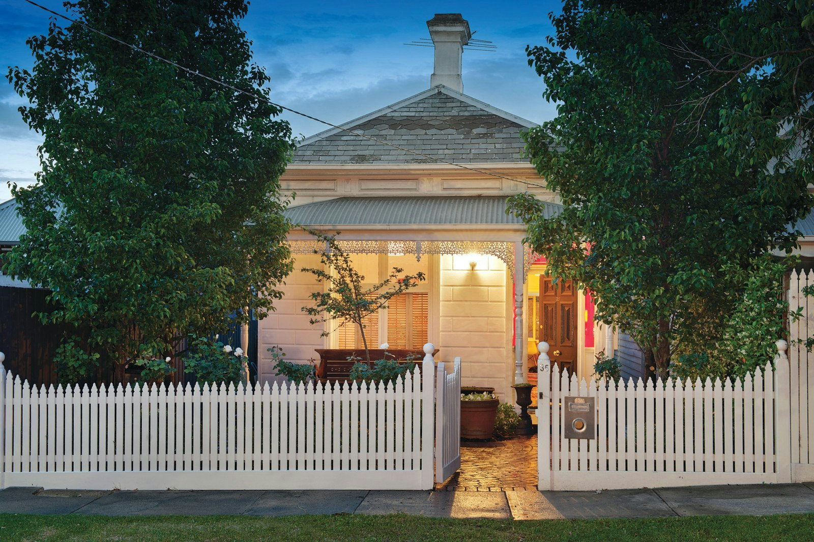 35 Stuart Street, Armadale, VIC