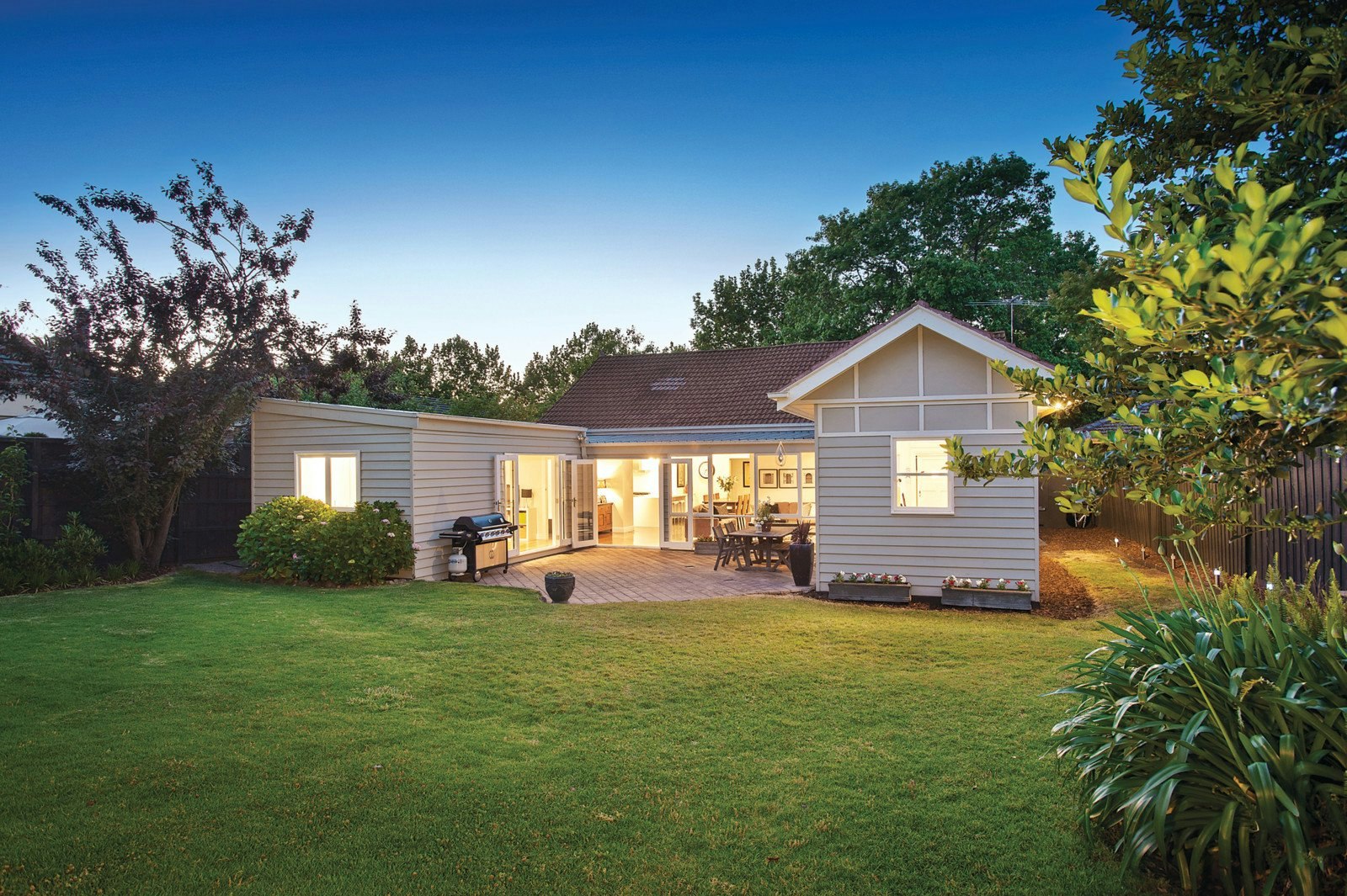 44 Highfield Road, Canterbury, VIC