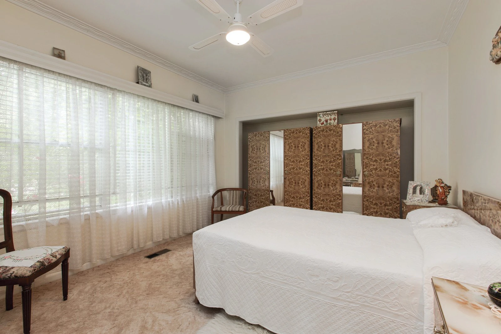 16 Wandsworth Road, Surrey Hills, VIC