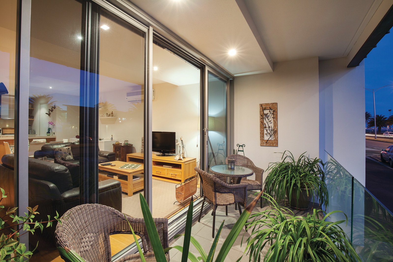 2/23 Beaconsfield Parade, Port Melbourne - Thumbnail 3