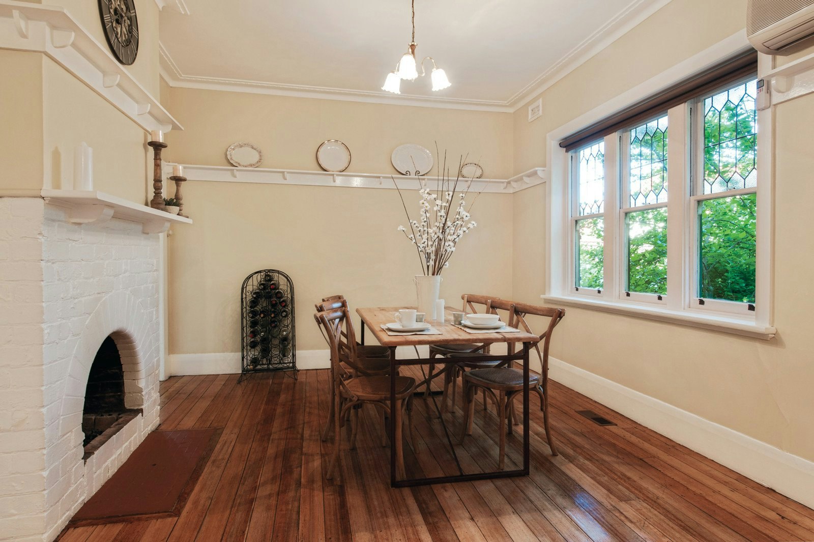 2 Lightfoot Street, Mont Albert, VIC