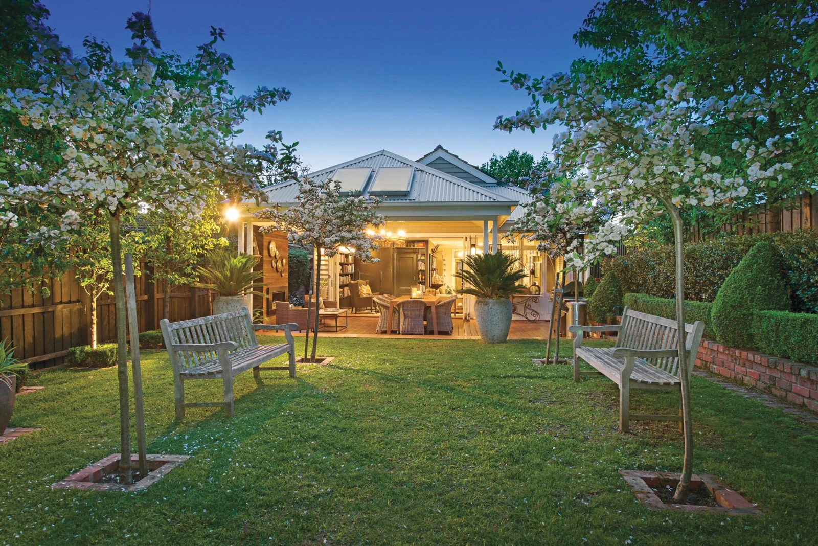 51 Essex Road, Surrey Hills, VIC