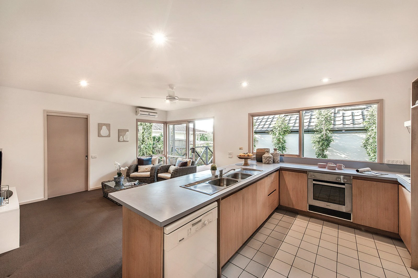 11 Minto Street, Kew East, VIC
