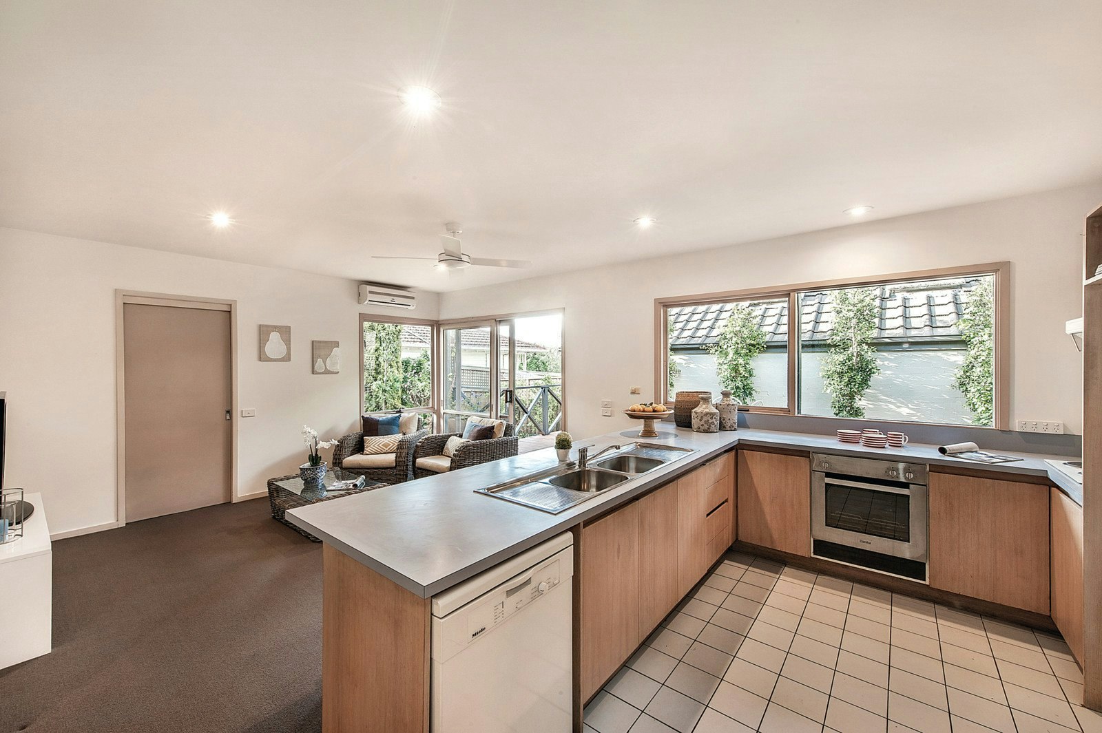 11 Minto Street, Kew East, VIC