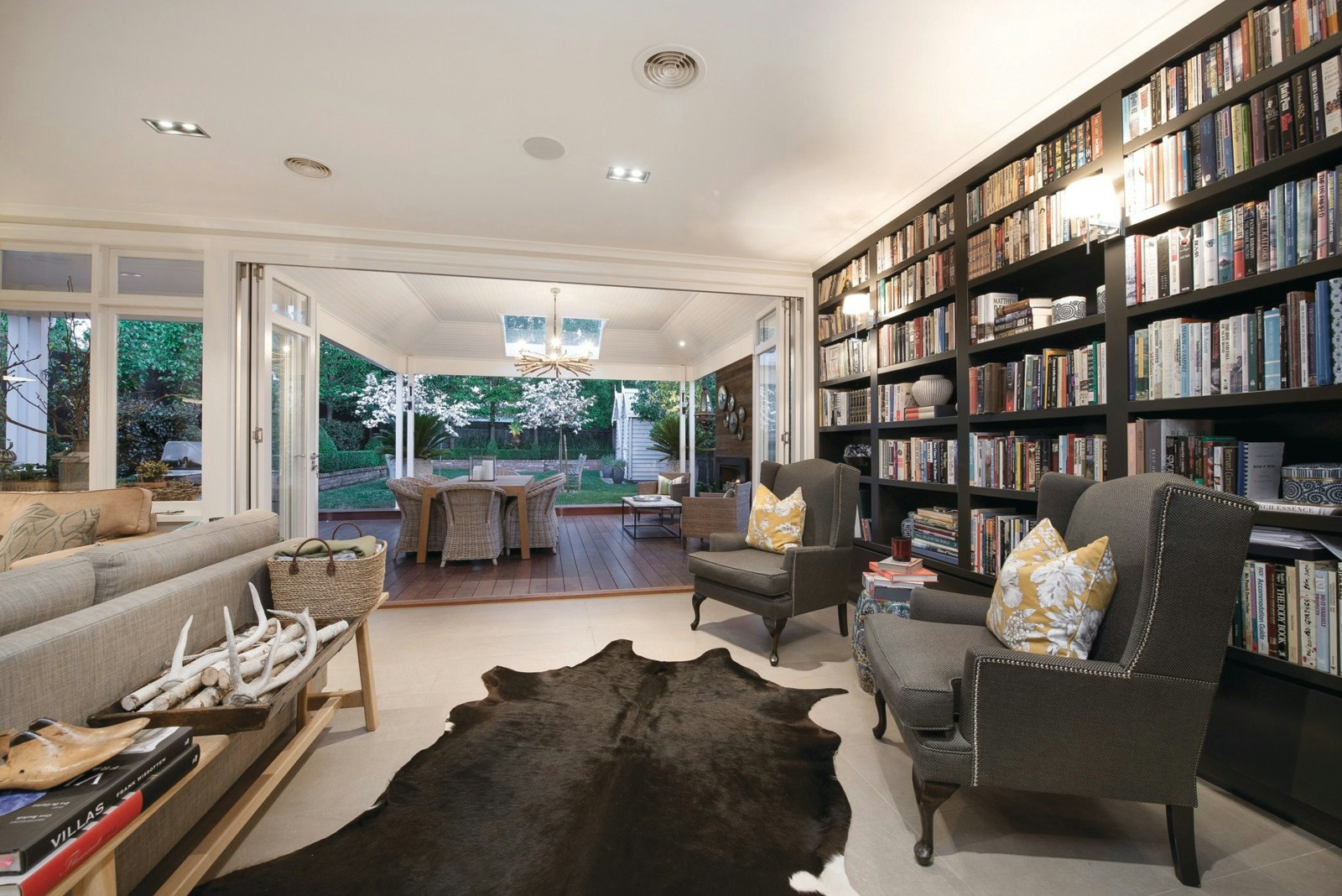 51 Essex Road, Surrey Hills, VIC