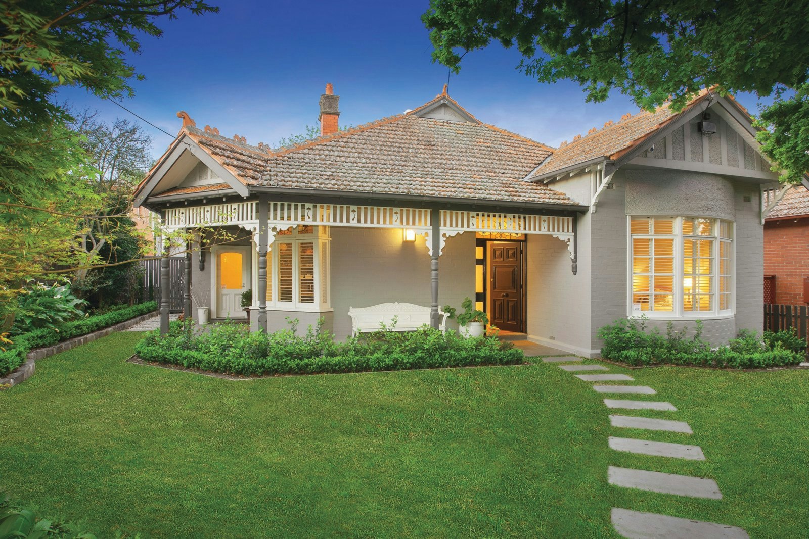 18 Coonil Crescent, Malvern, VIC