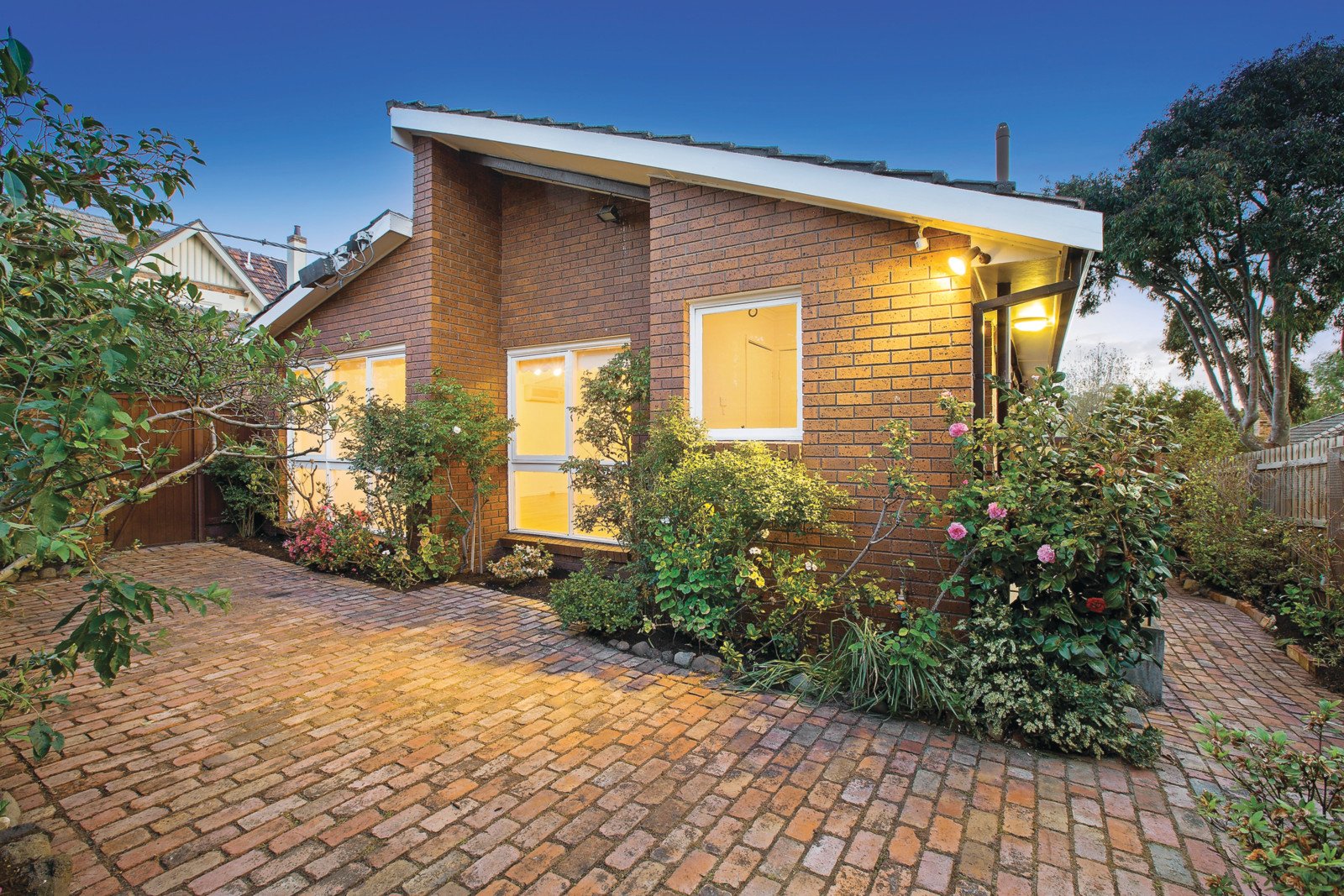 1/184 Prospect Hill Road, Canterbury - Thumbnail 2