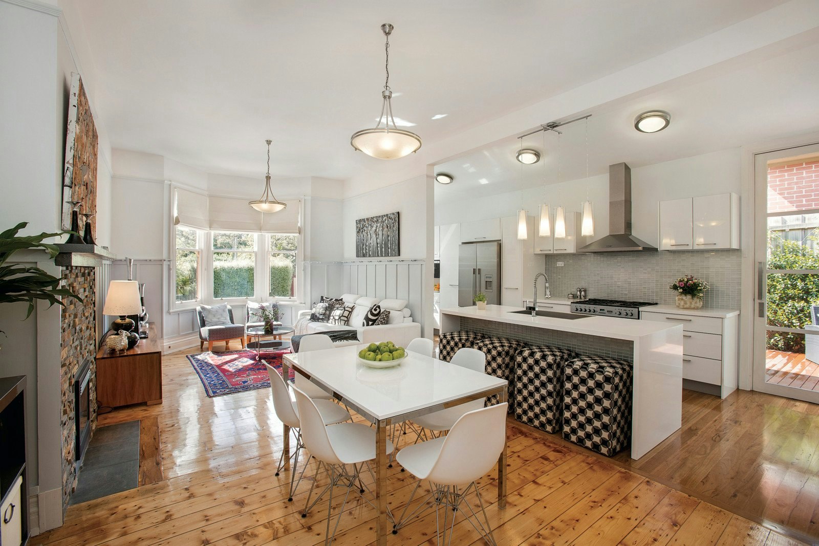 5 Windsor Crescent, Surrey Hills, VIC