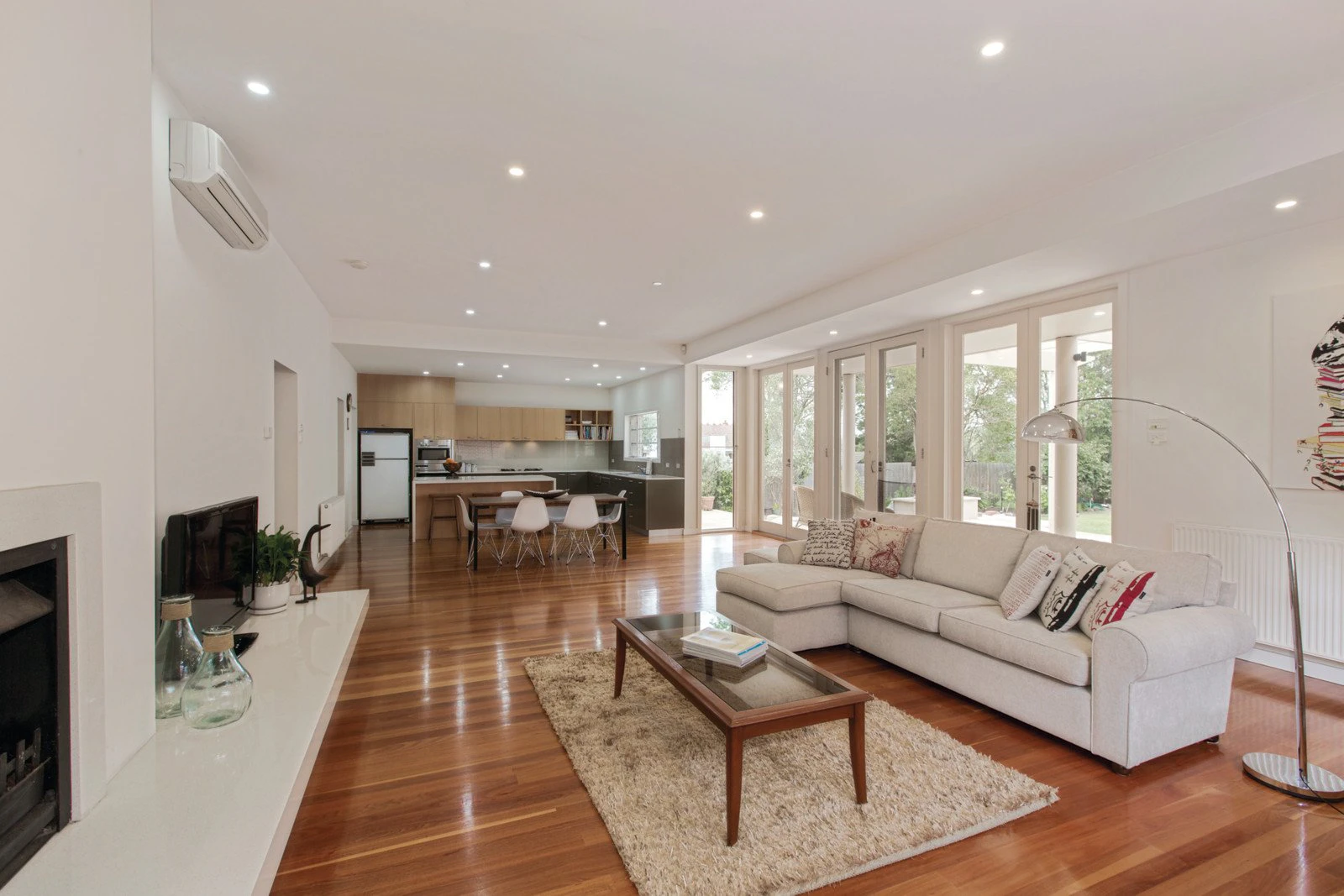 3 Smythe Avenue, Mont Albert, VIC