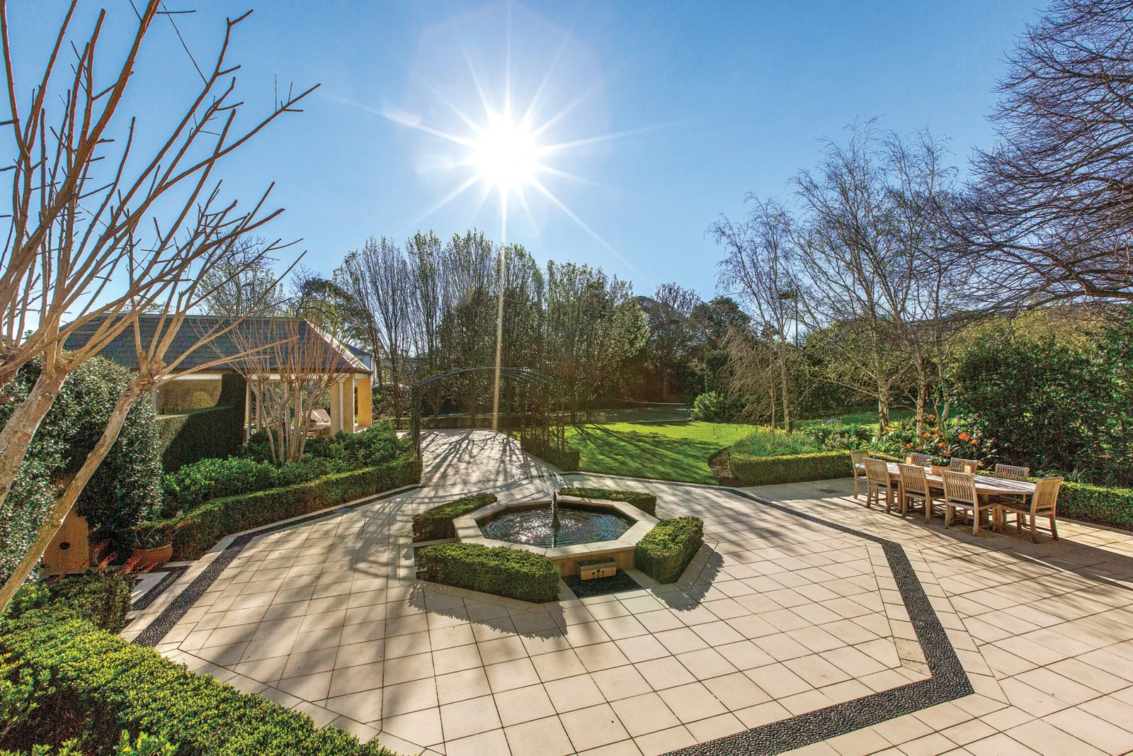 19 Monomeath Avenue, Canterbury, VIC