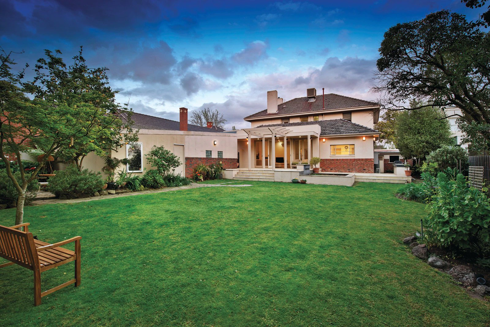 3 Smythe Avenue, Mont Albert, VIC