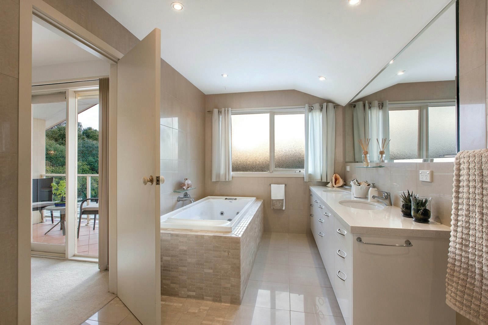 49 Glyndon Road, Camberwell, VIC