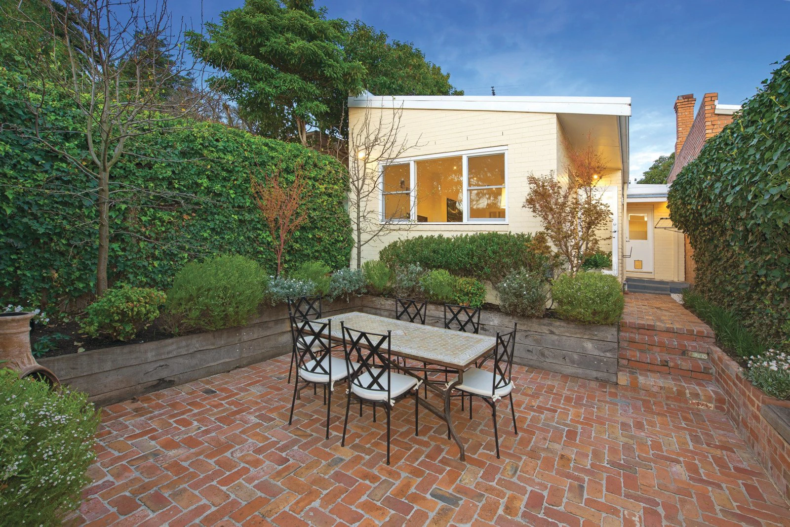 21 Empress Road, St Kilda East, VIC