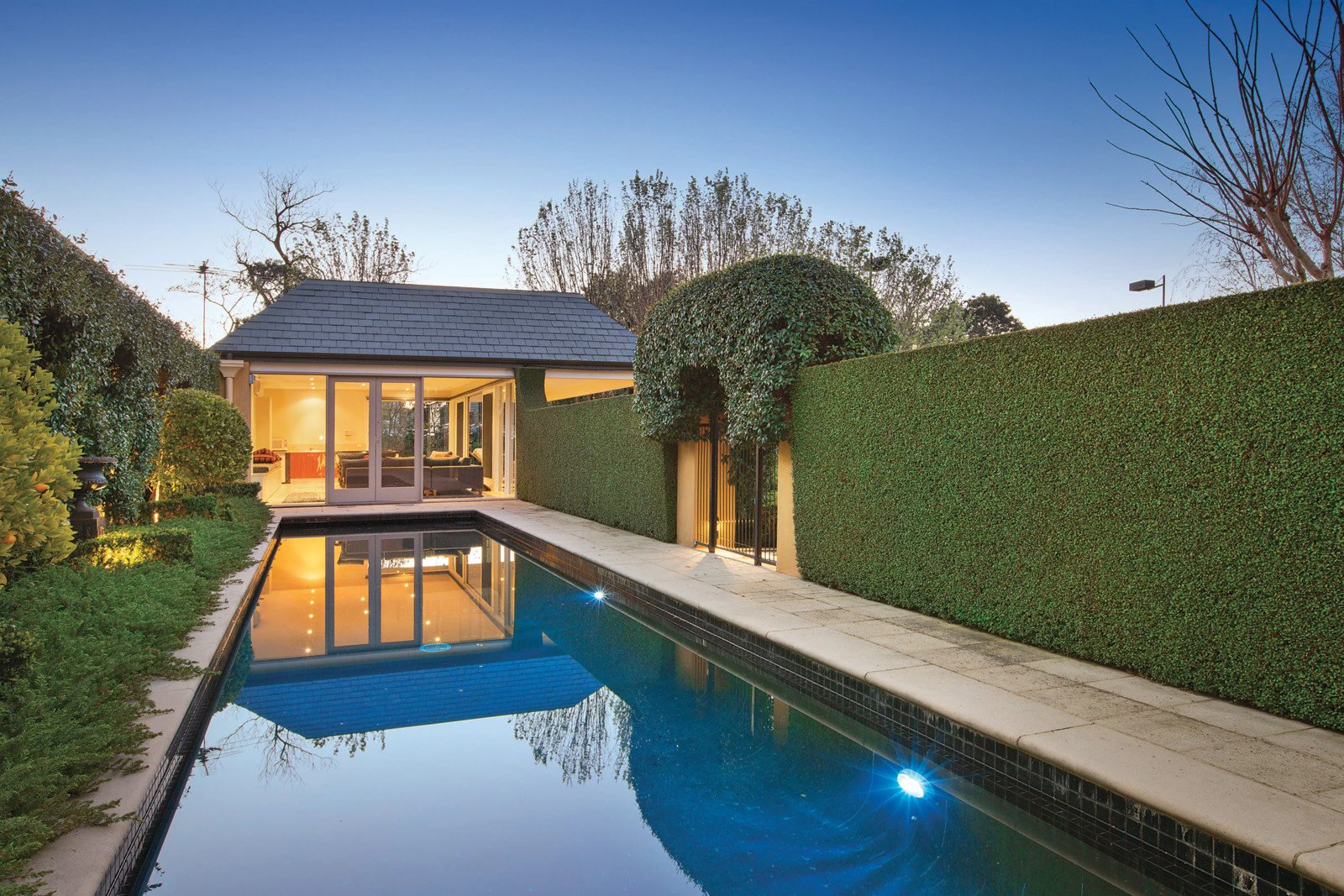 19 Monomeath Avenue, Canterbury, VIC