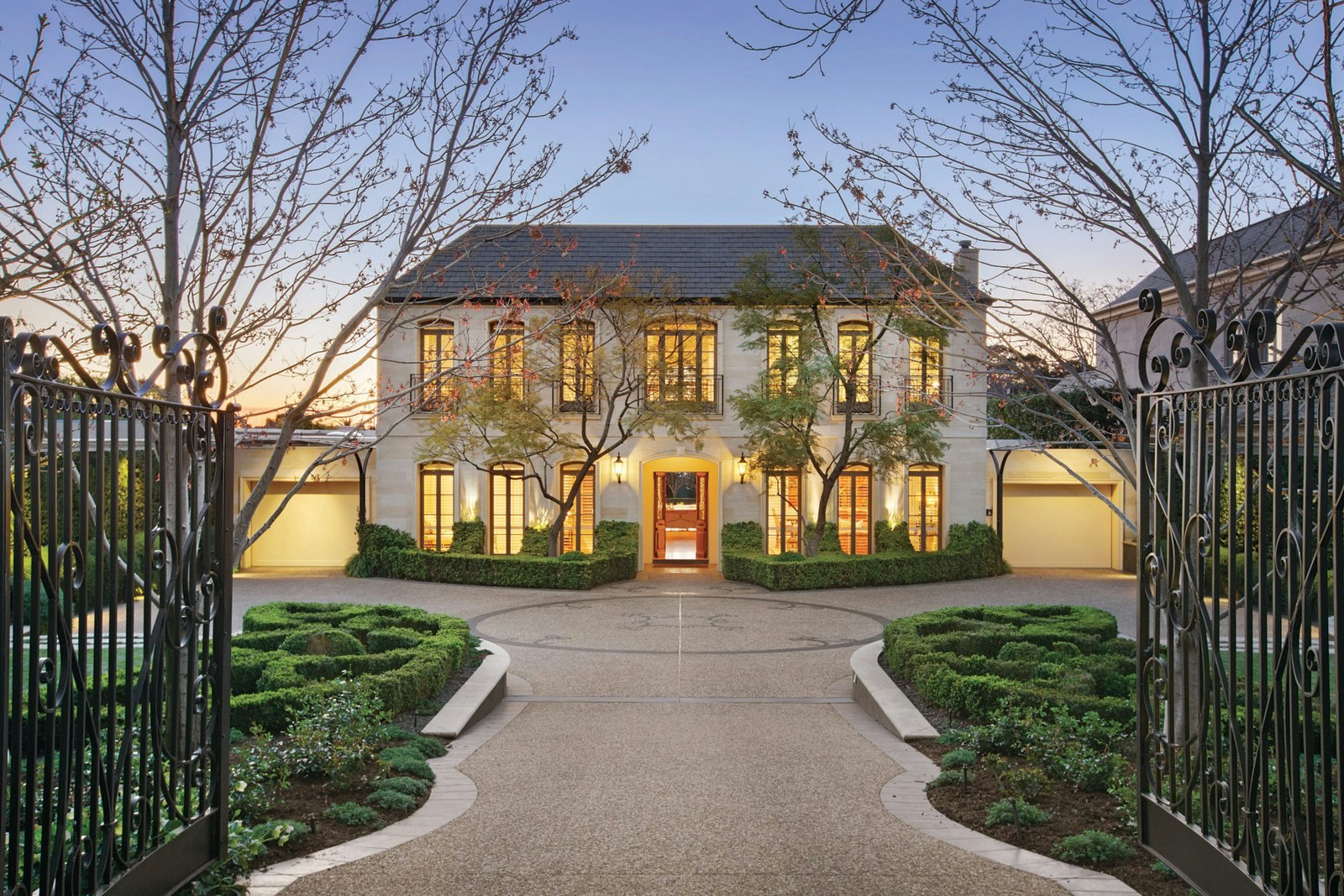 19 Monomeath Avenue, Canterbury, VIC