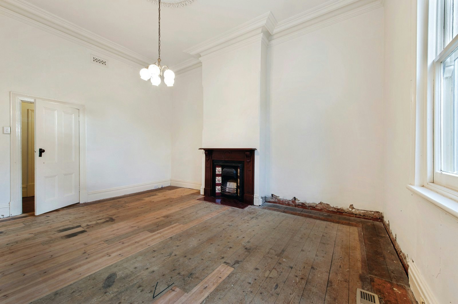 1 Mountfield Street, Canterbury, VIC