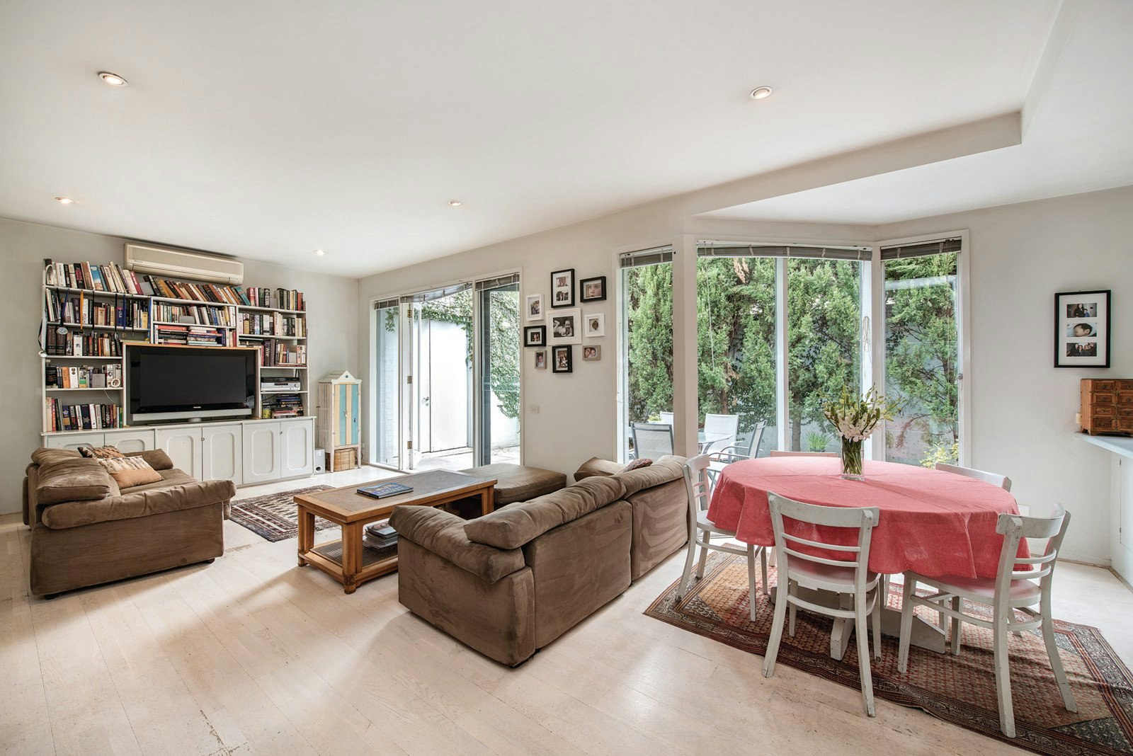 43 Carpenter Street, Brighton, VIC