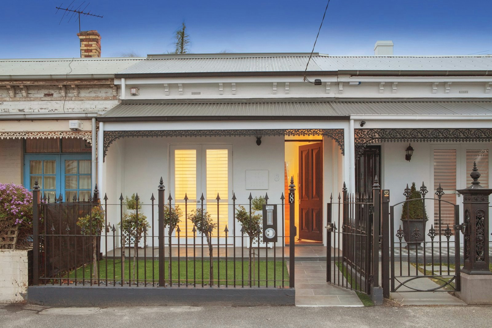 8 Beaconsfield Parade, Port Melbourne, VIC