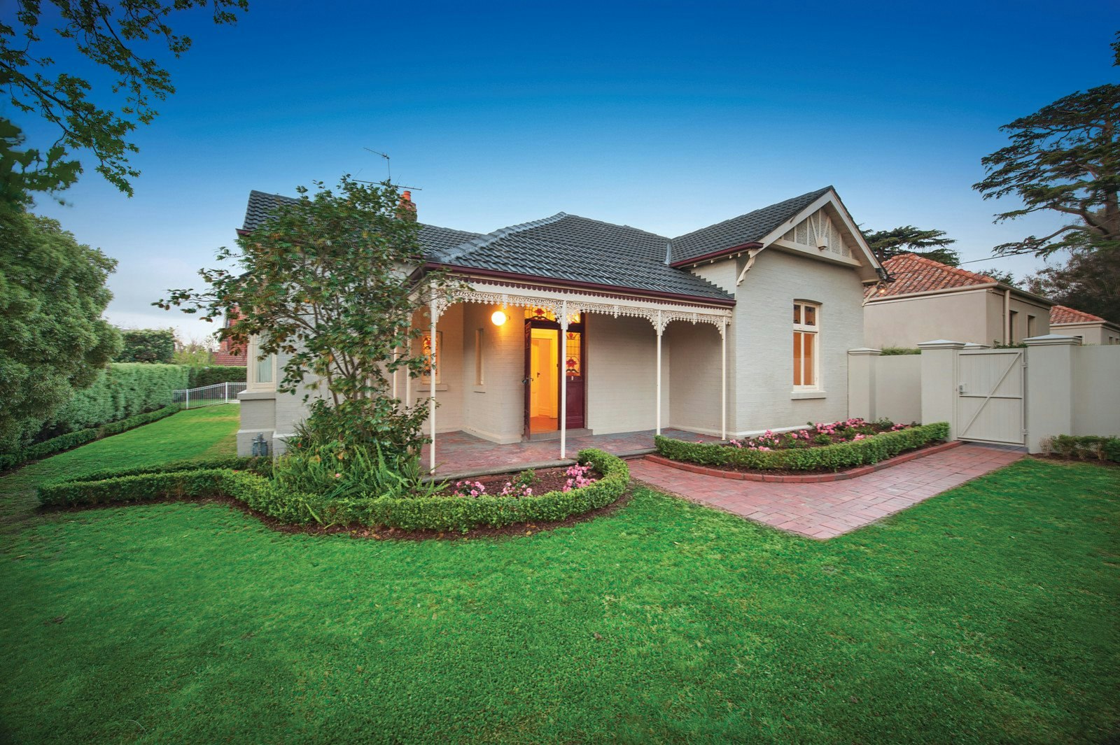 1 Mountfield Street, Canterbury, VIC