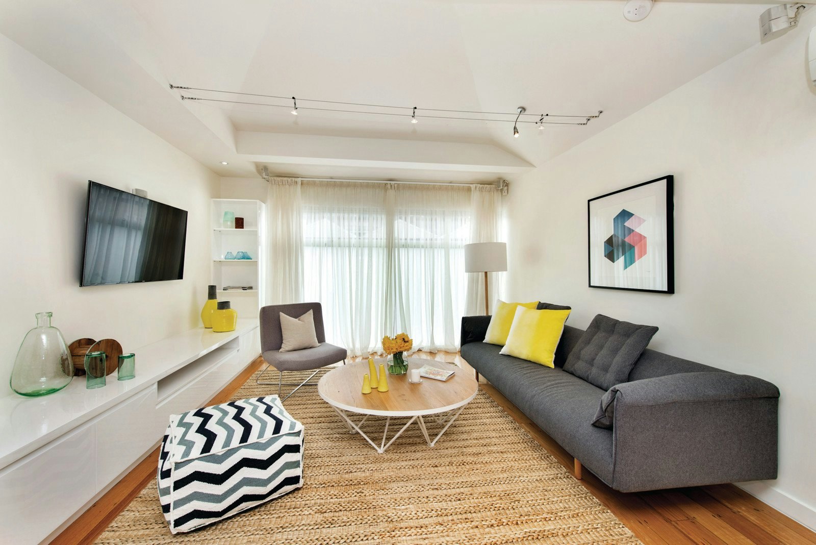 8 Beaconsfield Parade, Port Melbourne, VIC