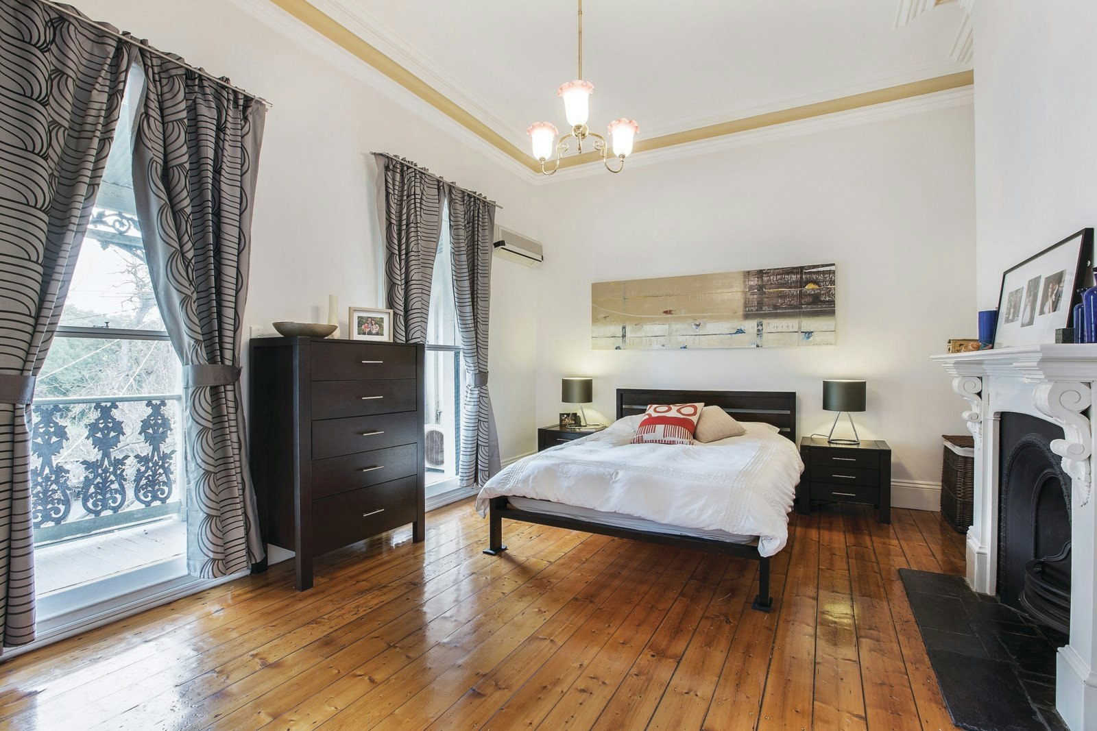 4 St Vincent Place North, Albert Park, VIC