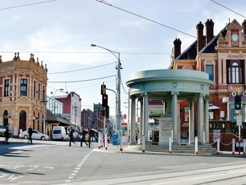 18 Hillcrest Avenue, Kew - Thumbnail 3