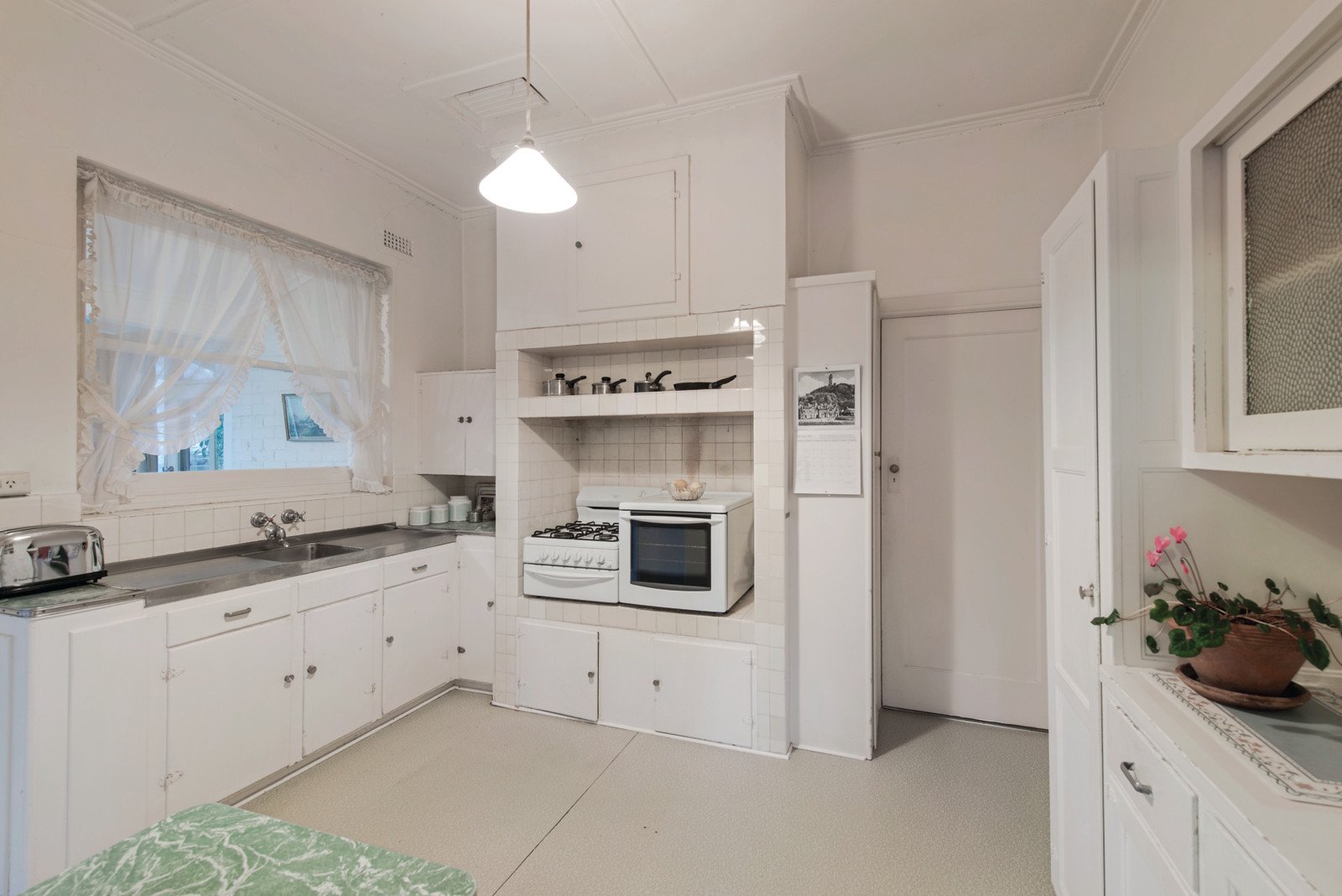 10 Crellin Grove, Camberwell - Thumbnail 5