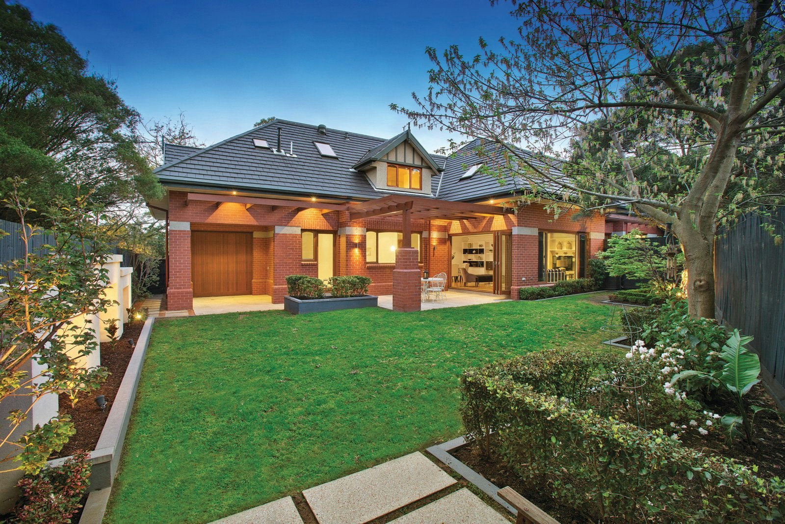 16 Sefton Place, Camberwell, VIC