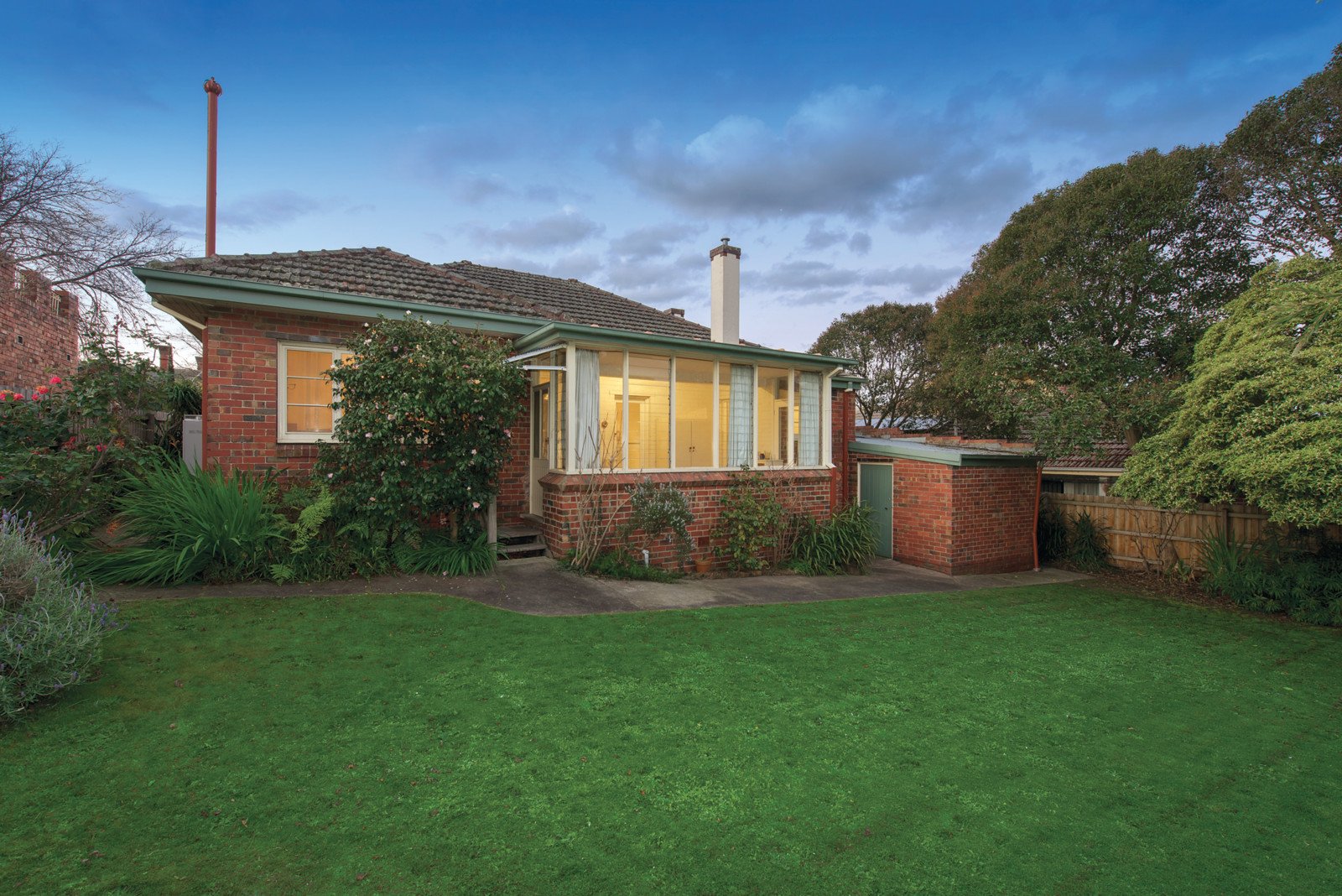 10 Crellin Grove, Camberwell - Thumbnail 2