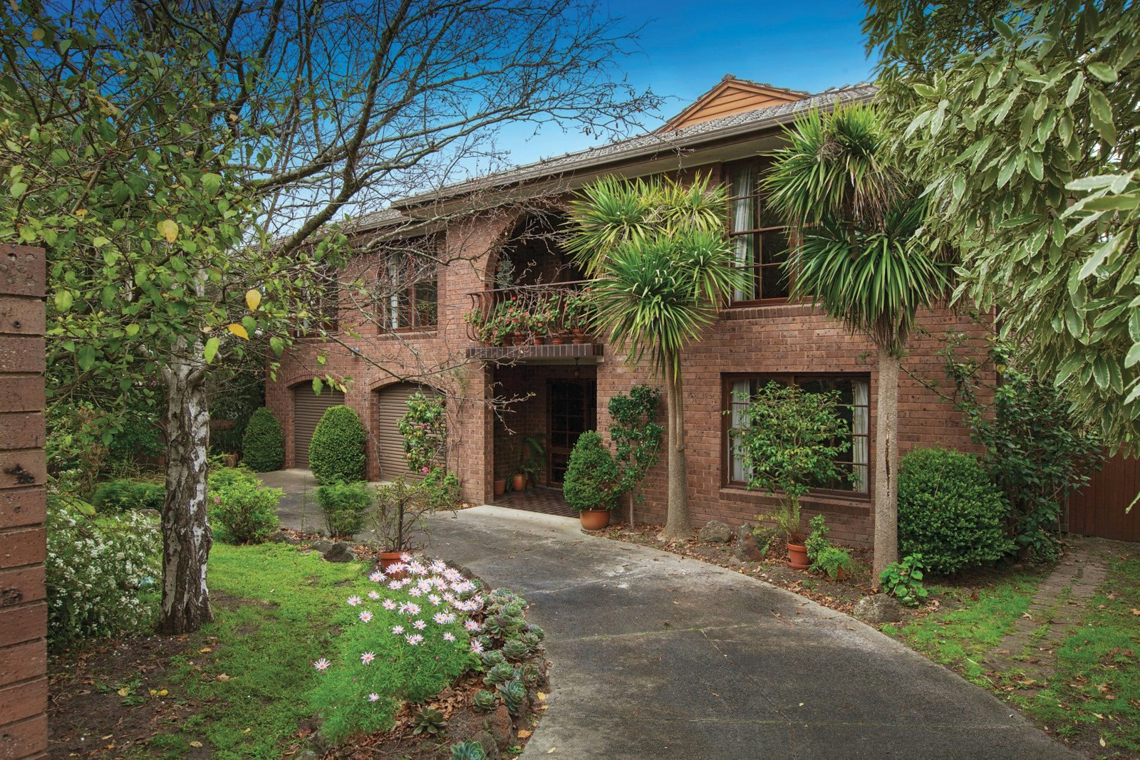 42 Essex Road, Surrey Hills, VIC