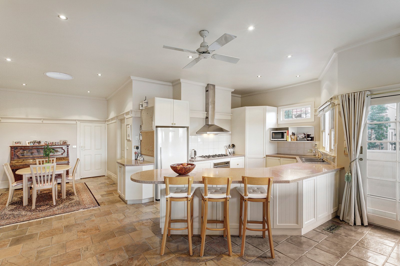 19 Ashburton Road, Glen Iris - Thumbnail 4