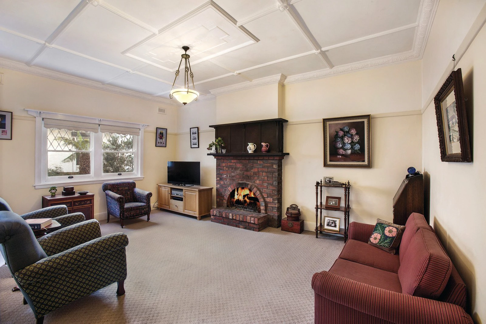 7 Dundonald Avenue, Malvern East, VIC