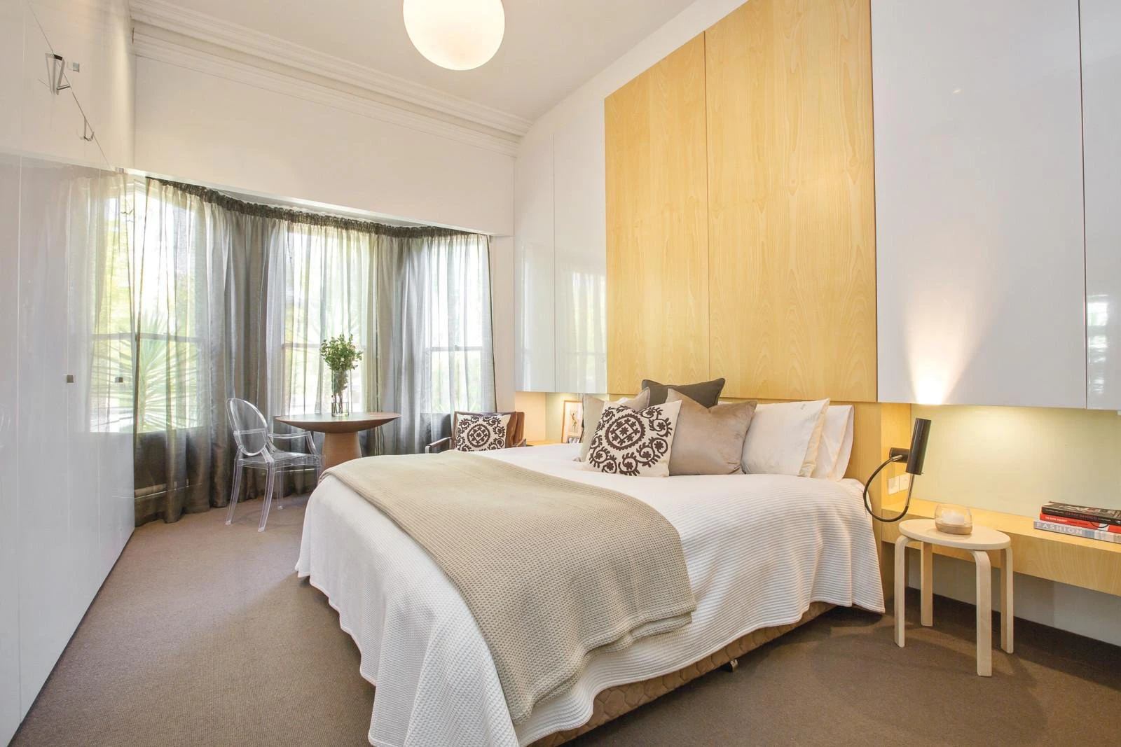 21 Valentine Grove, Armadale, VIC